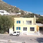 The Palace In Αγία Μαρίνα
