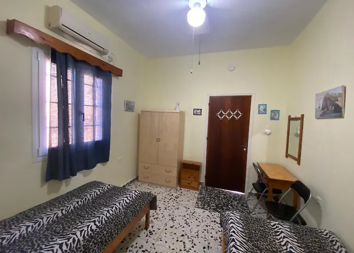 The Palace In اجيا مارينا